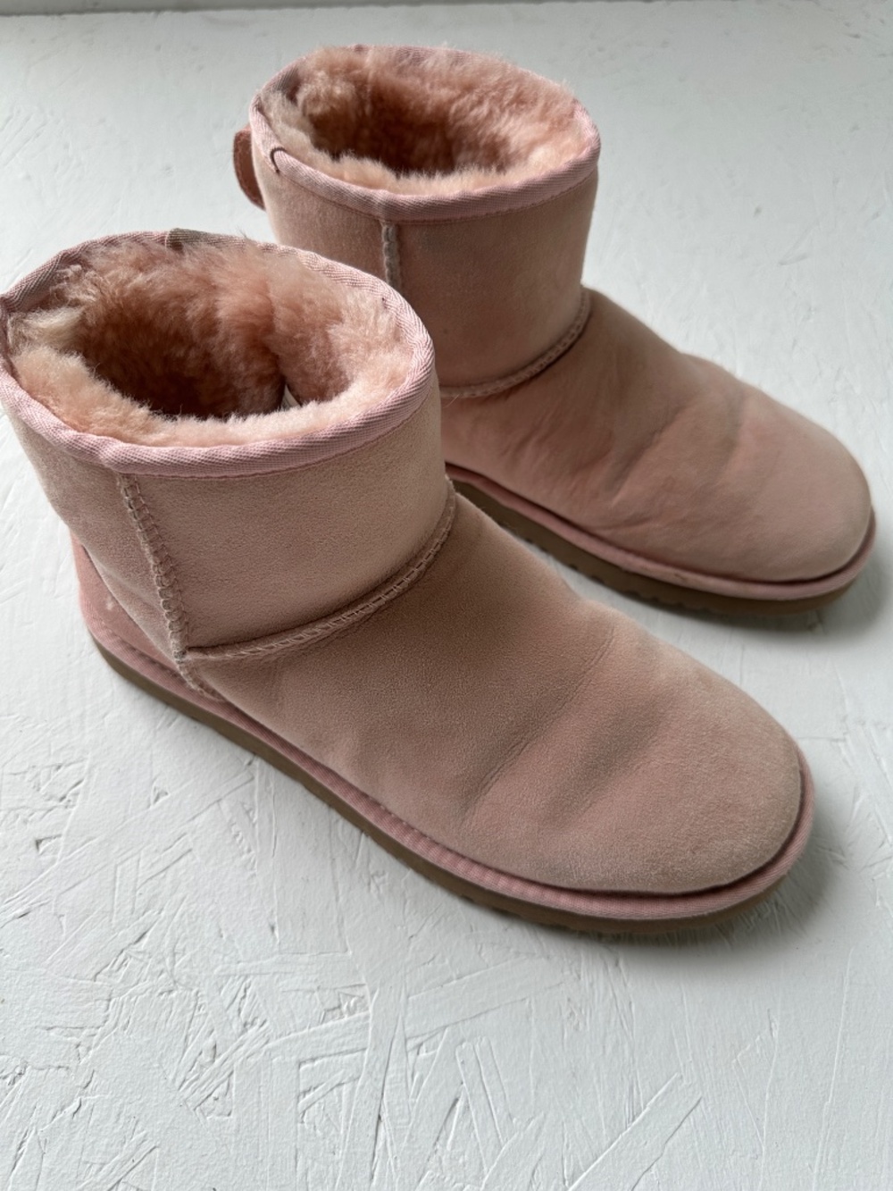 UGG CLASSIC MINI II TROPICAL PEACH BOOTS - WOMEN'S Size 9